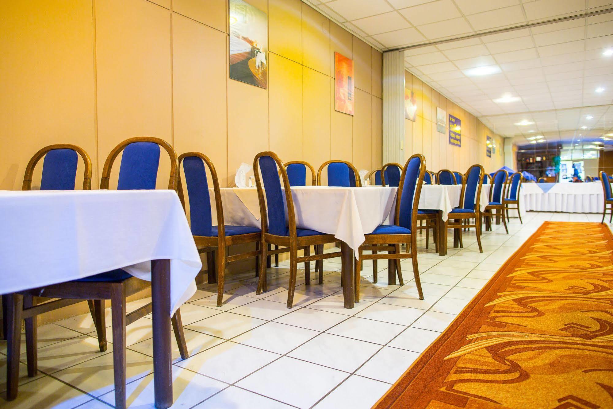 Hotel Satelit Piest'any Luaran gambar
